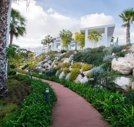 Продажа апартаментов на первом этаже в Benahavís