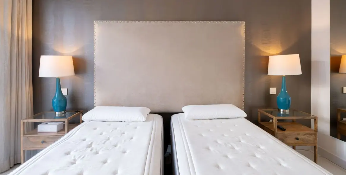 Venta de apartamento en planta baja en Benahavís 20