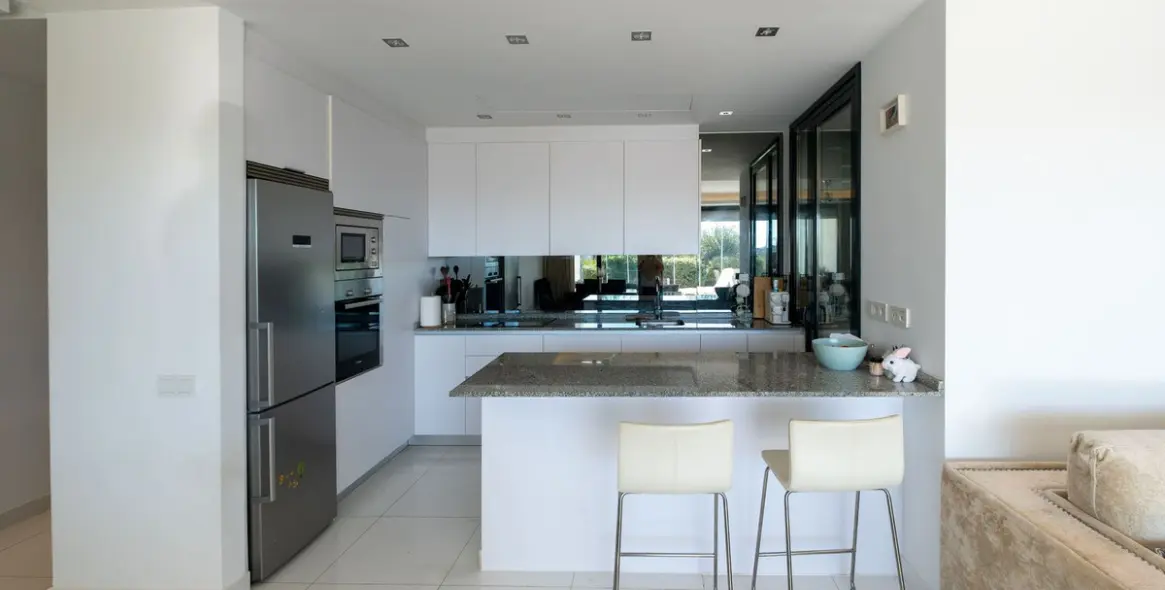 Venta de apartamento en planta baja en Benahavís 5