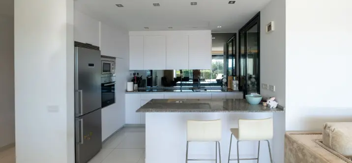 Venta de apartamento en planta baja en Benahavís 4
