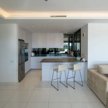 Venta de apartamento en planta baja en Benahavís