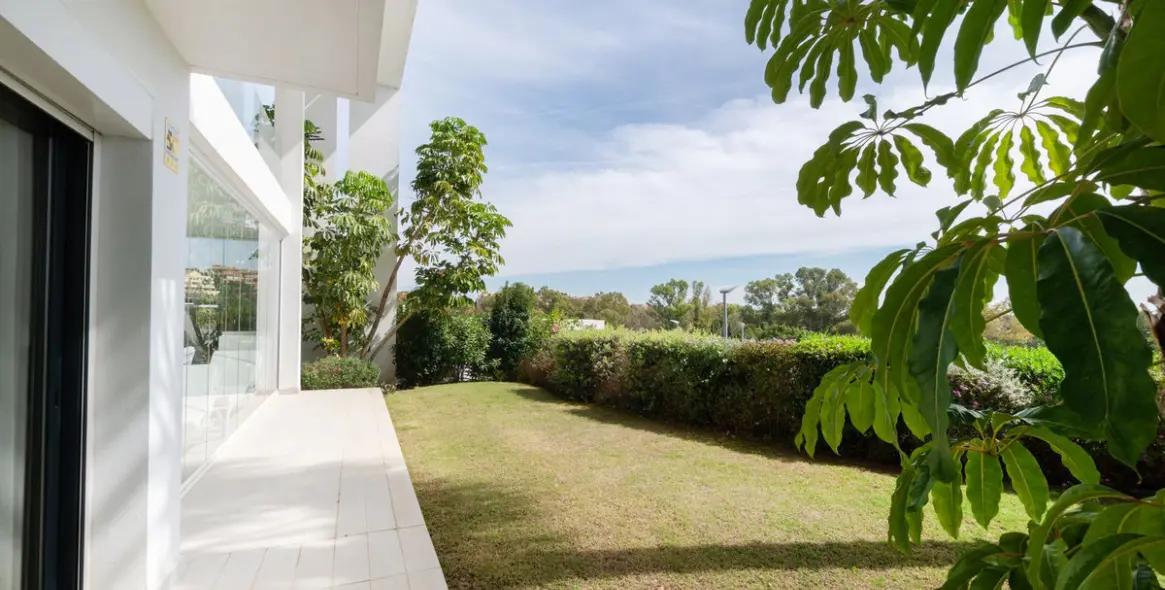 Venta de apartamento en planta baja en Benahavís 9