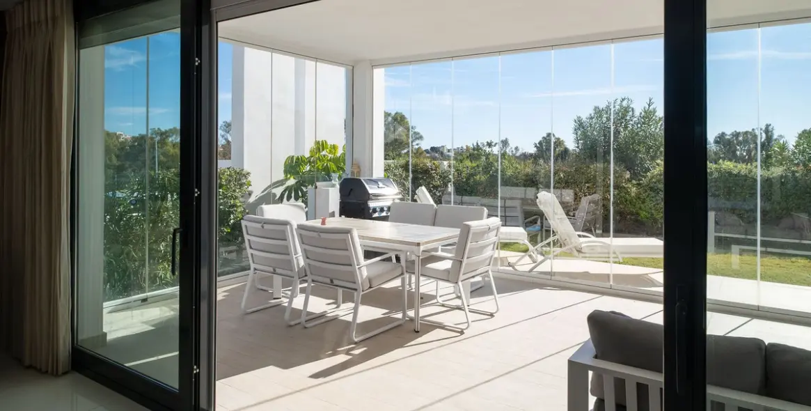 Venta de apartamento en planta baja en Benahavís 11