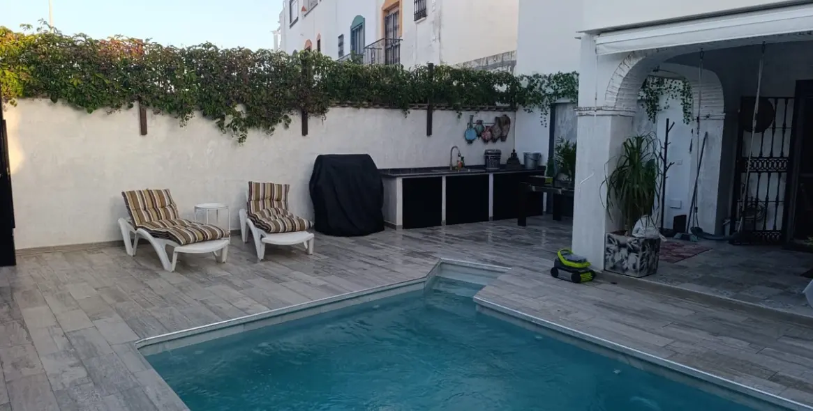 Продажа таунхауса в Estepona 18