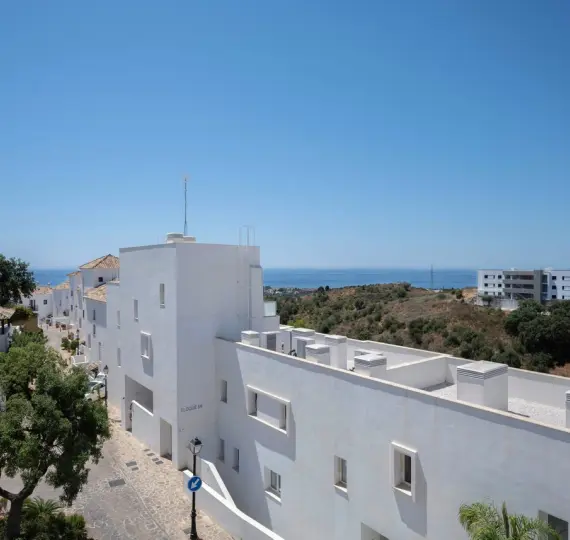 Продажа двухуровневого пентхауса в Altos de los Monteros