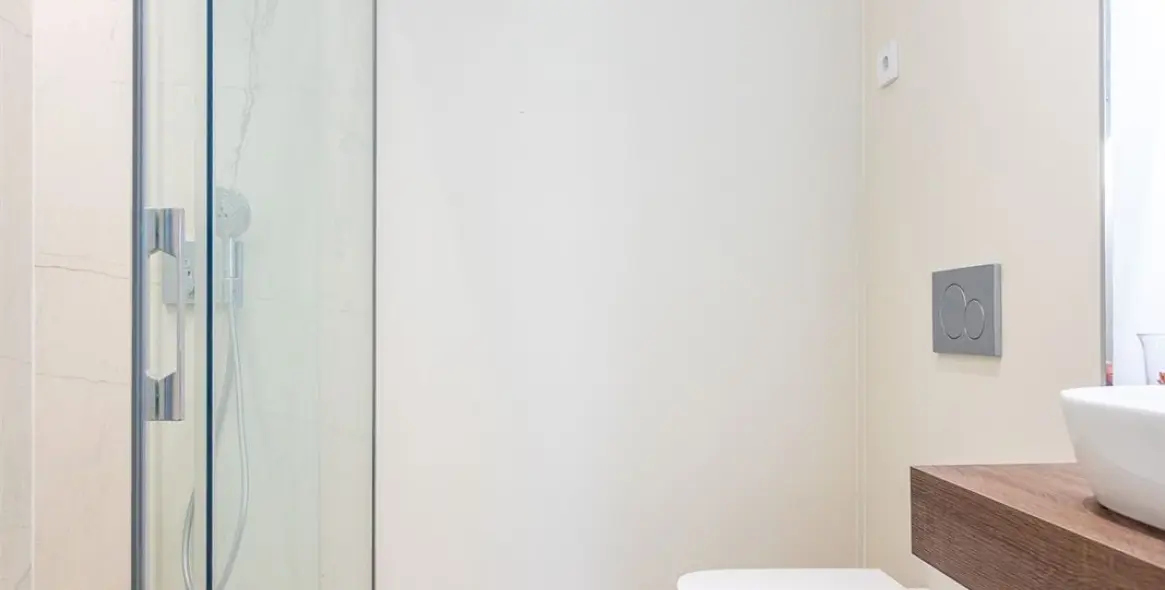 Sale of middle floor apartment in Fuengirola 26