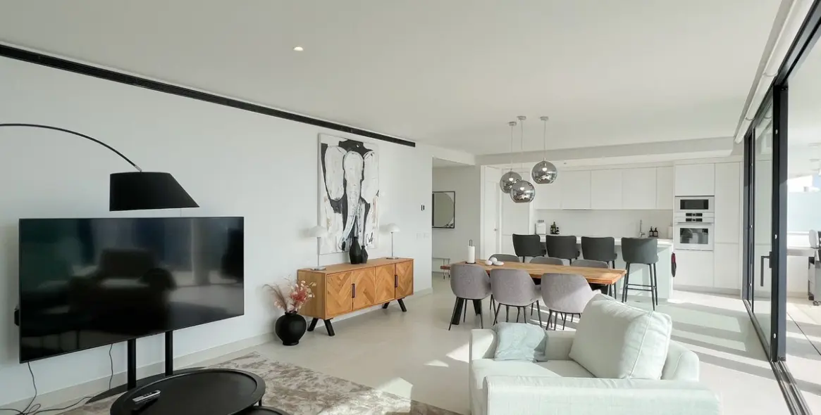 Venta de apartamento en planta media en Higueron 4