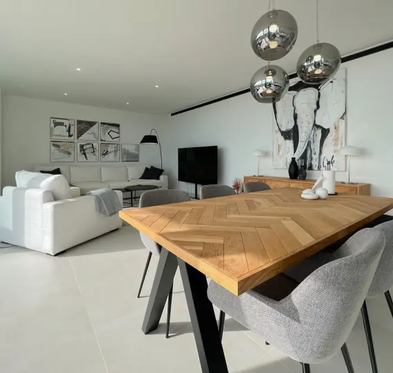 Venta de apartamento en planta media en Higueron