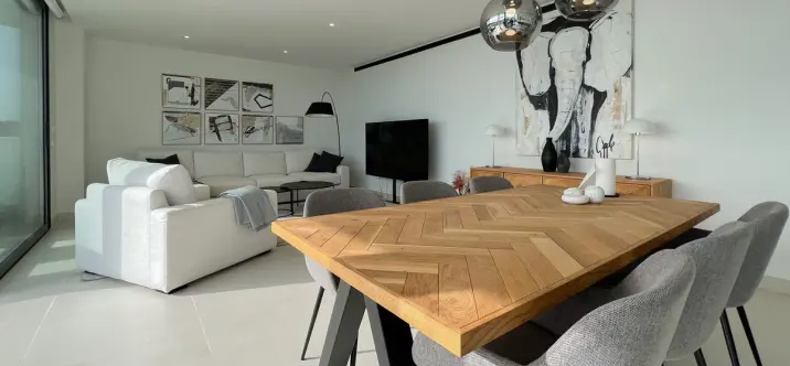 Venta de apartamento en planta media en Higueron 4