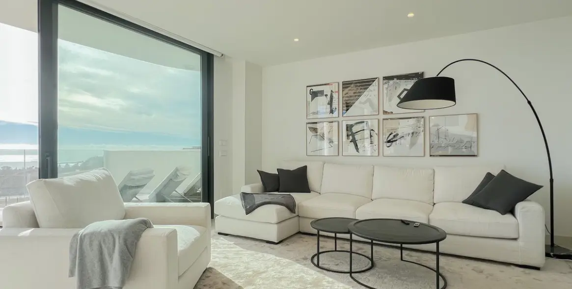 Venta de apartamento en planta media en Higueron 6