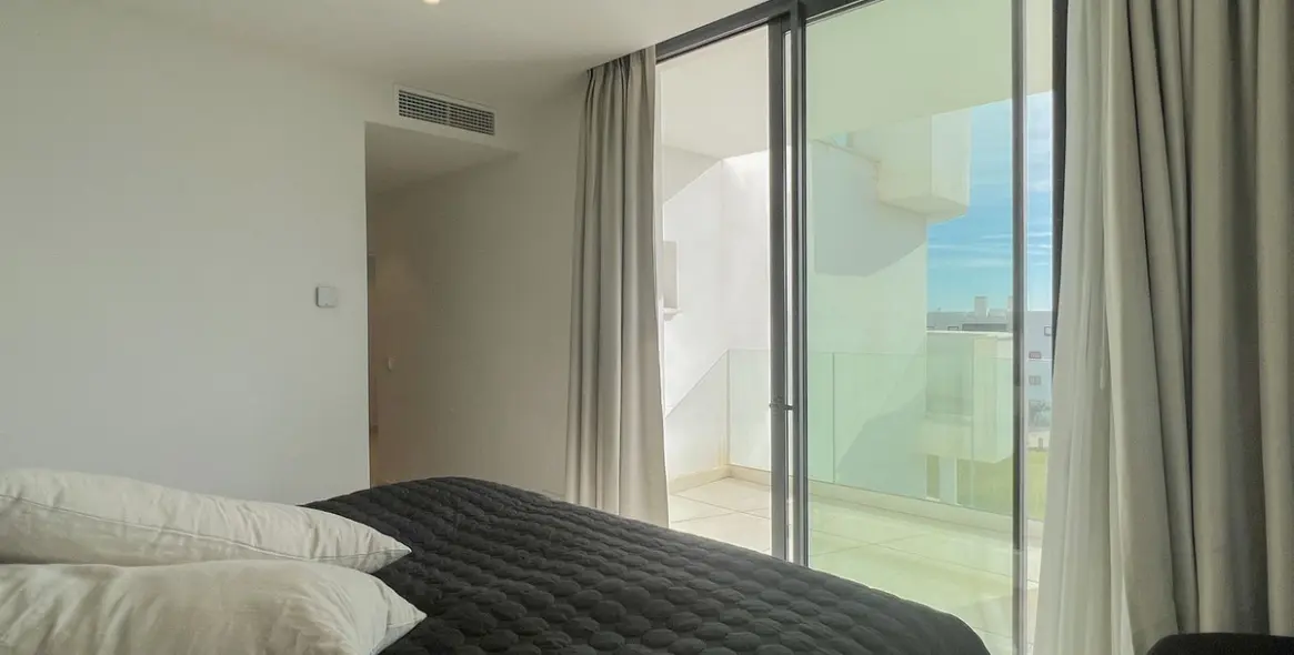 Продажа апартаментов на среднем этаже в Higueron 35