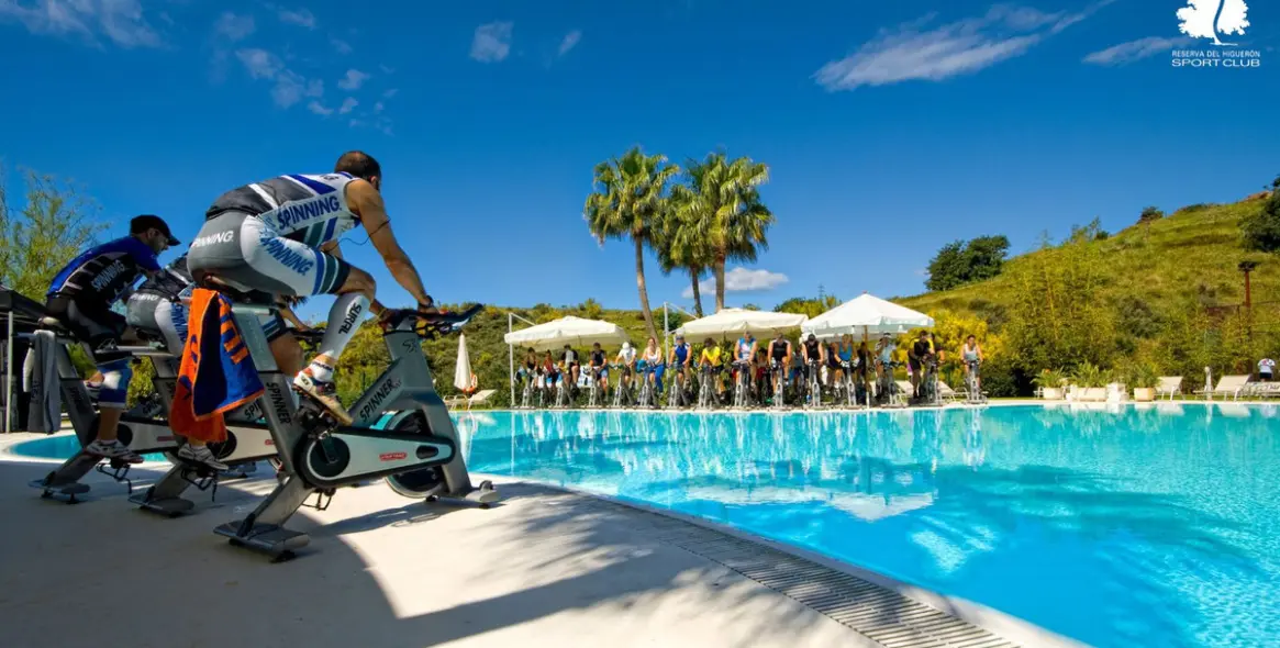 Продажа апартаментов на среднем этаже в Higueron 53