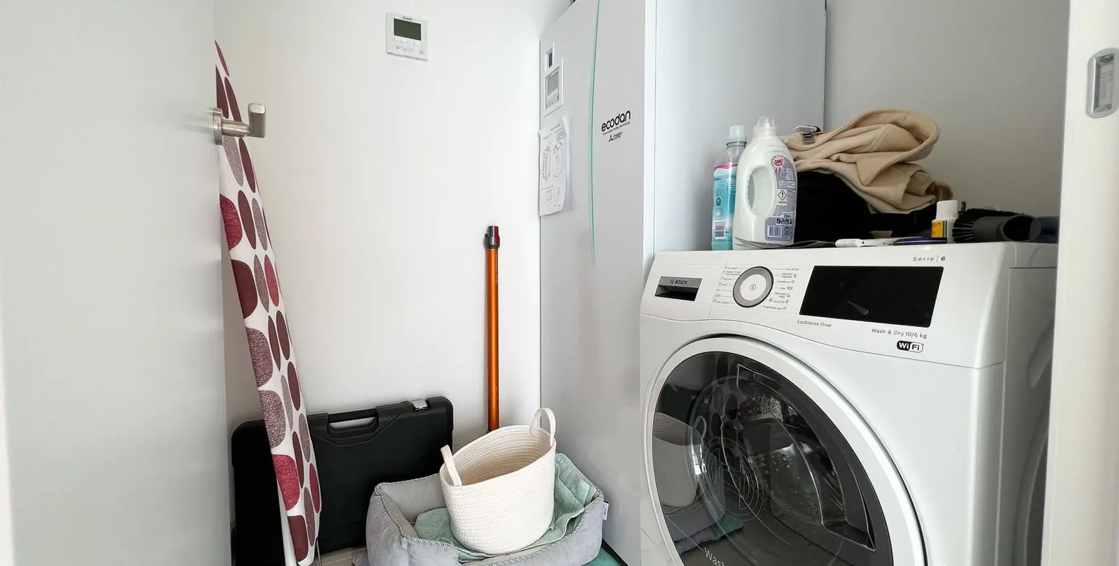 Venta de apartamento en planta media en Higueron 40