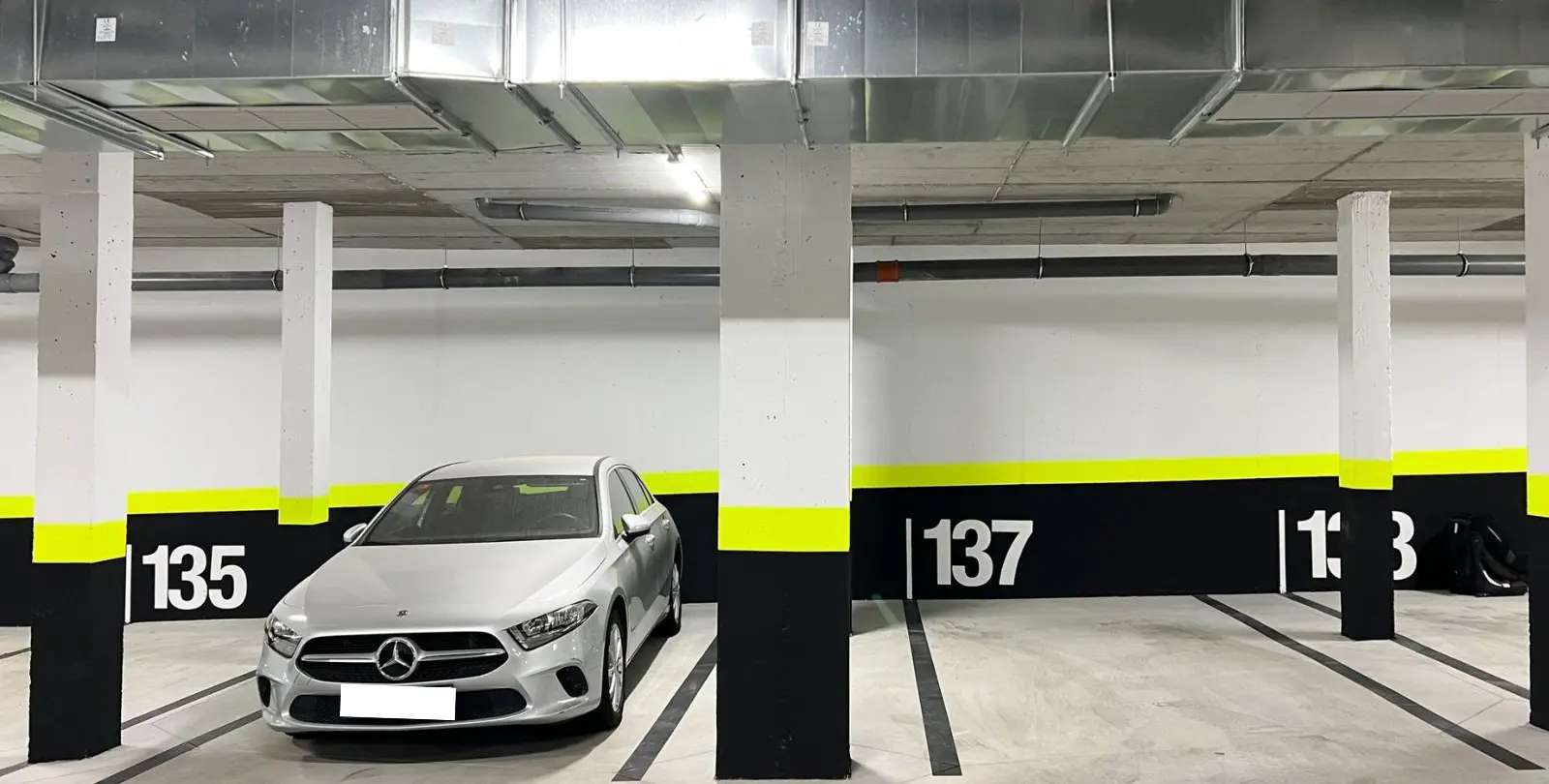 Venta de apartamento en planta media en Higueron 47