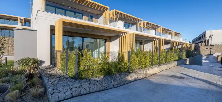 Townhouse R4087276 2