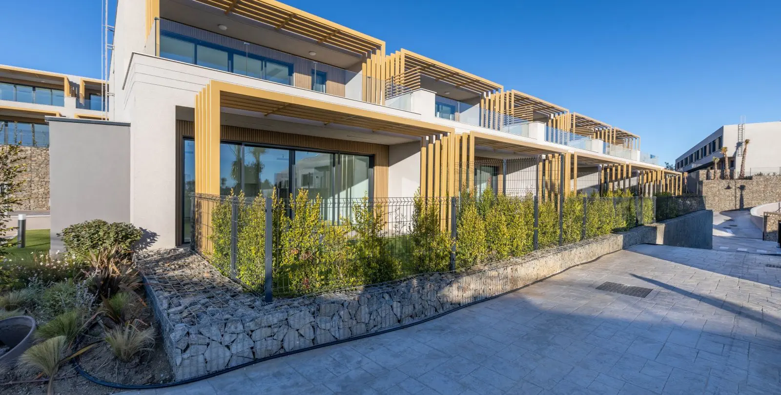 Sale of townhouse in El Chaparral 3