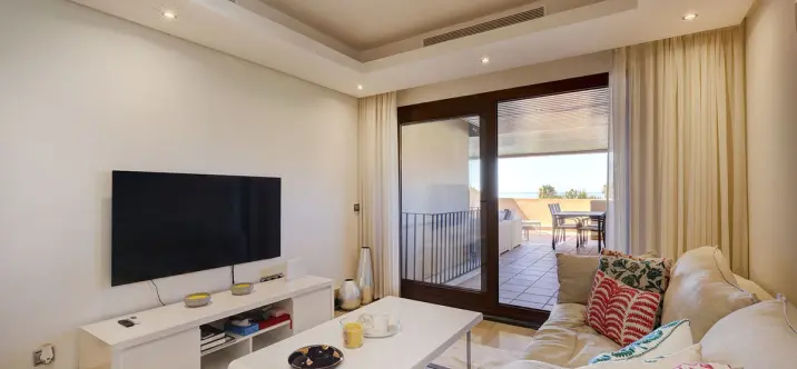 Middle floor apartment R5142685 1