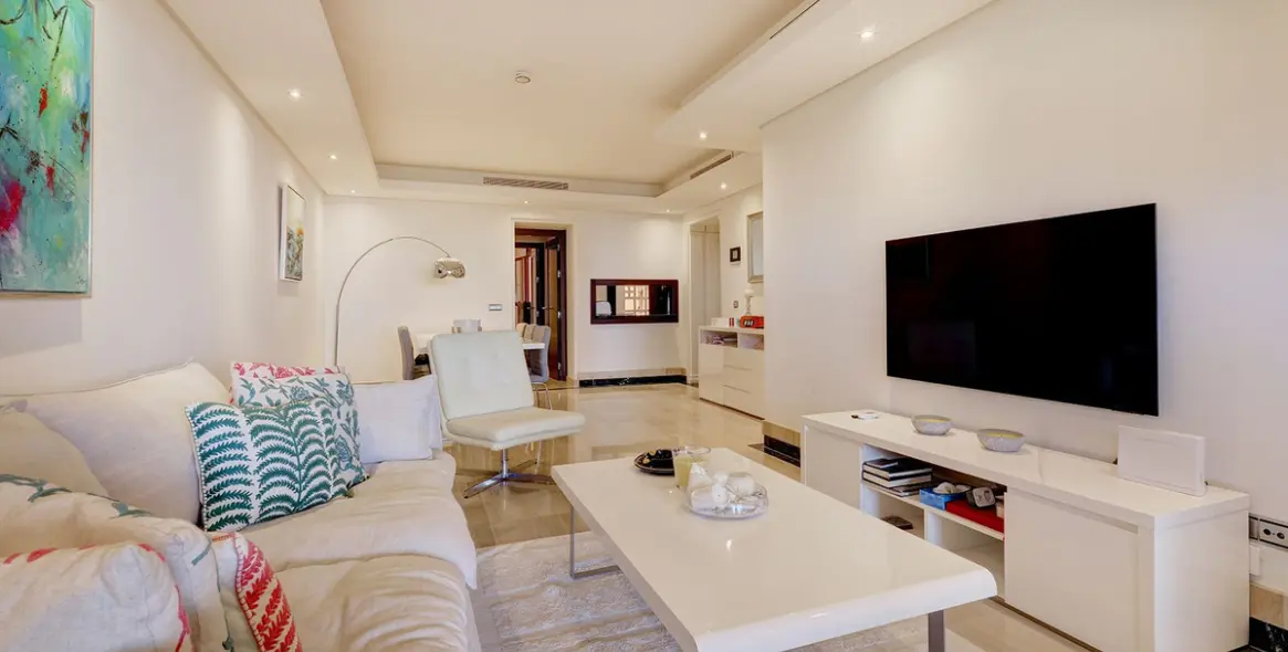 Продажа апартаментов на среднем этаже в Estepona (район Estepona) 4