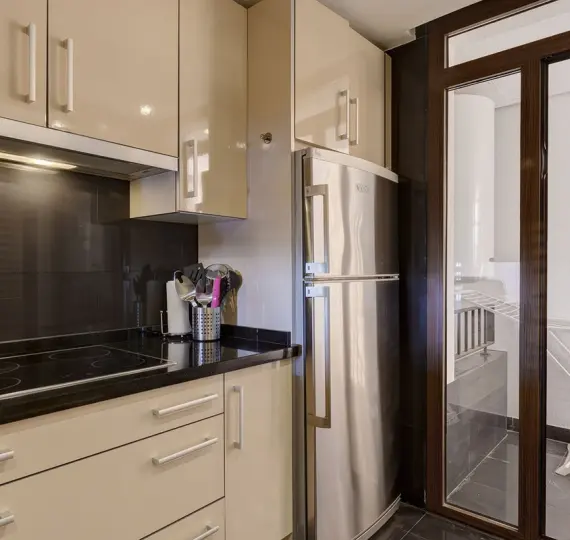 Middle floor apartment R5142685