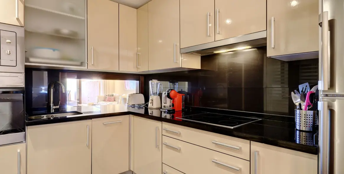 Продажа апартаментов на среднем этаже в Estepona (район Estepona) 8