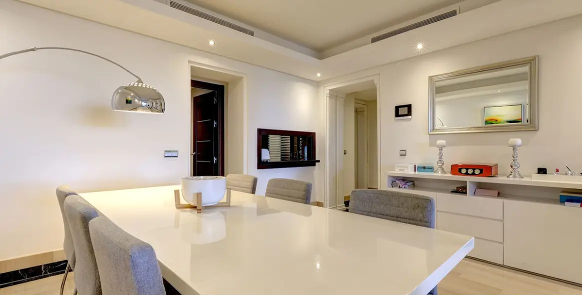 Продажа апартаментов на среднем этаже в Estepona (район Estepona) 10