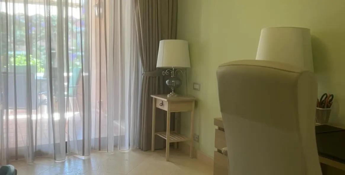 Sale of middle floor apartment in Guadalmina Baja 5