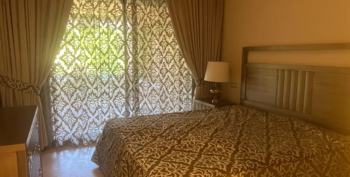 Sale of middle floor apartment in Guadalmina Baja 7