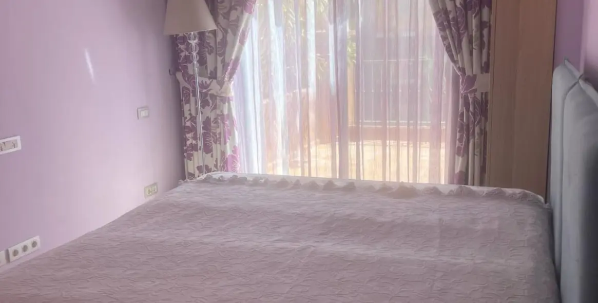 Sale of middle floor apartment in Guadalmina Baja 13