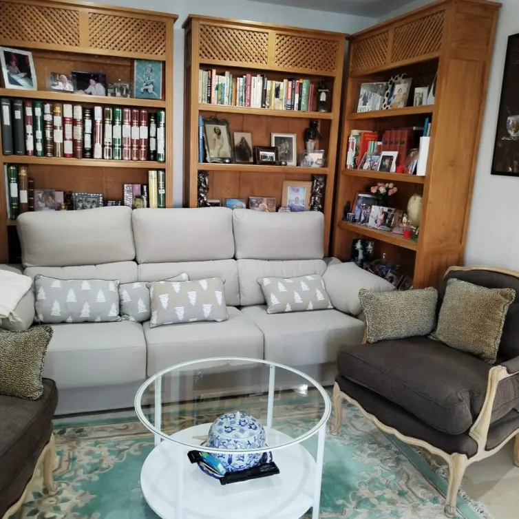 Venta de apartamento en planta media en Marbella