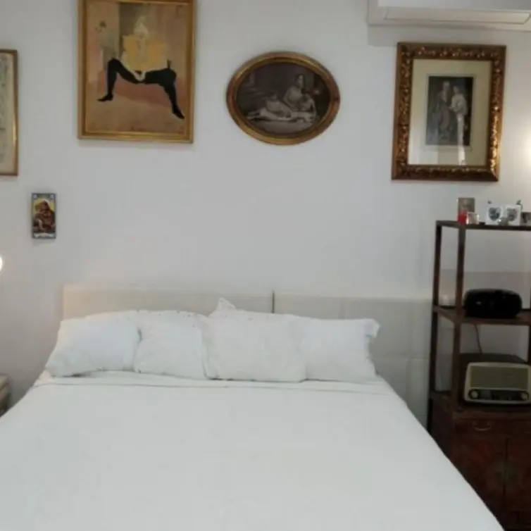 Venta de apartamento en planta media en Marbella