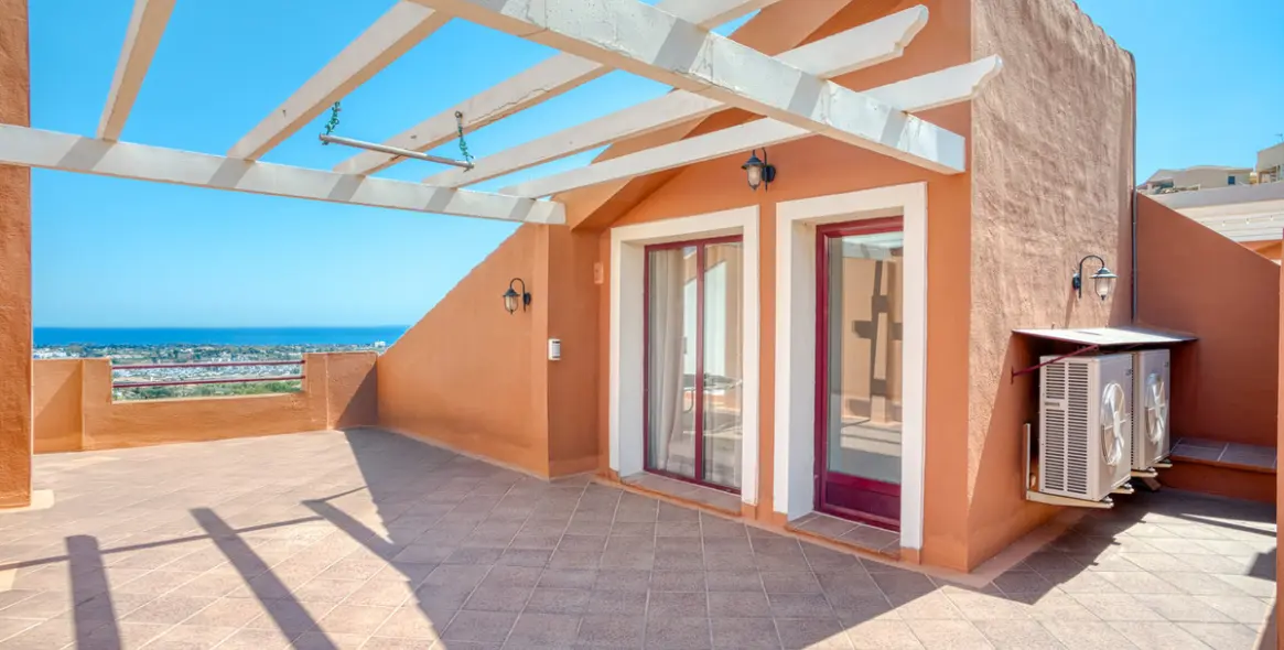 Sale of townhouse in Benahavís (district Benahavís) 4