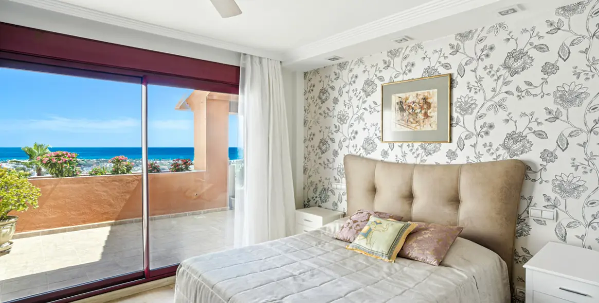 Sale of townhouse in Benahavís (district Benahavís) 5