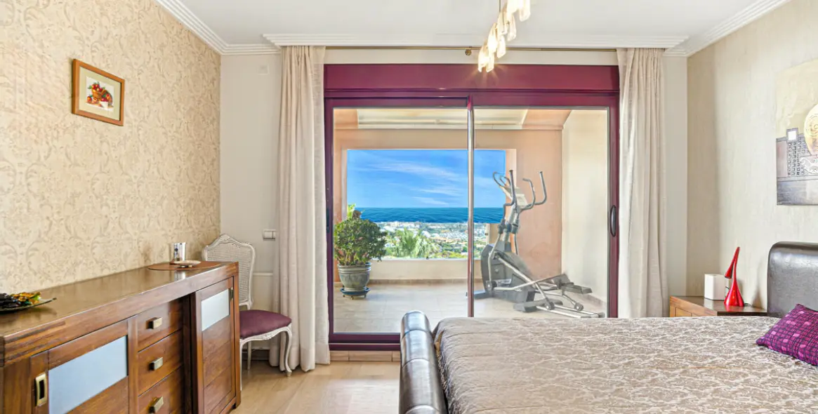 Sale of townhouse in Benahavís (district Benahavís) 8