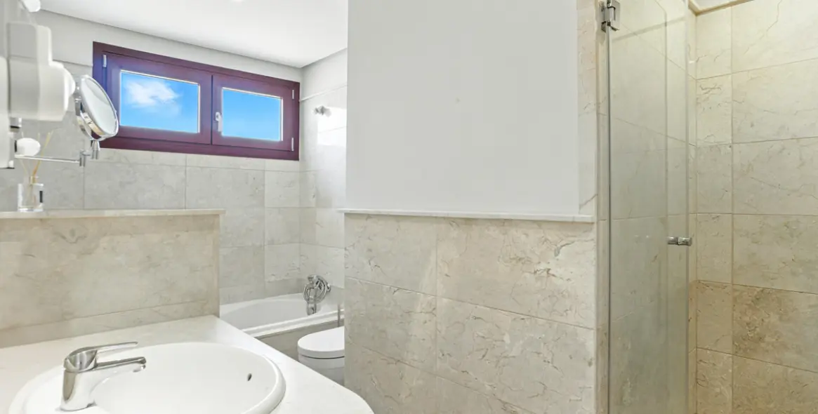 Продажа таунхауса в Benahavís 20