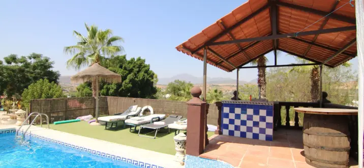 Detached villa R5146741 0