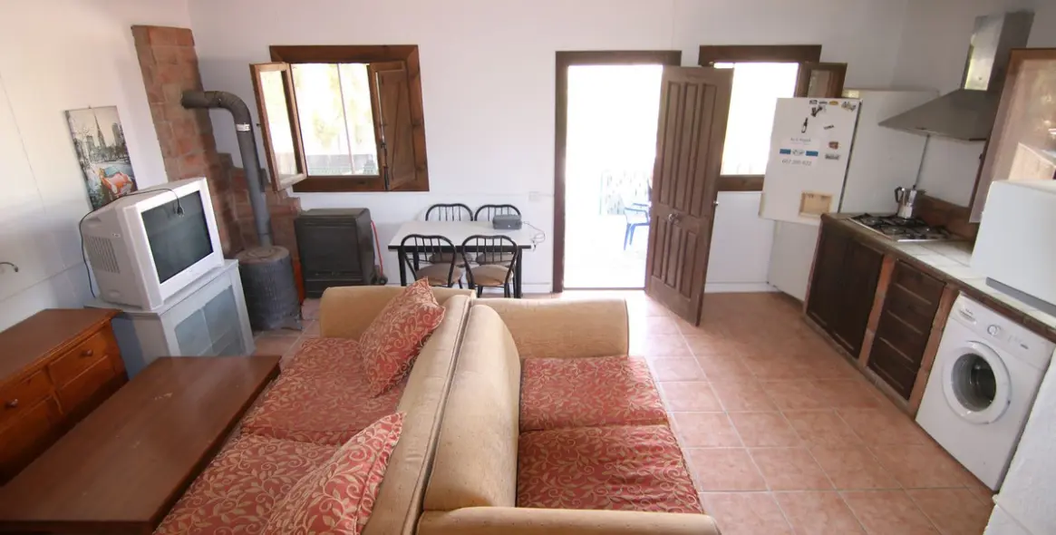 Sale of detached villa in Pizarra 12