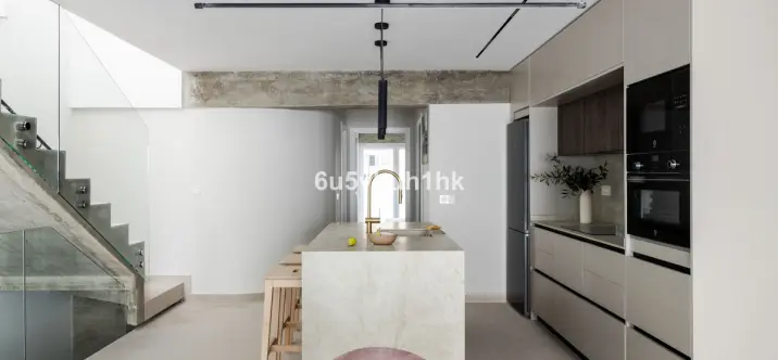 Таунхаус R5168527 2