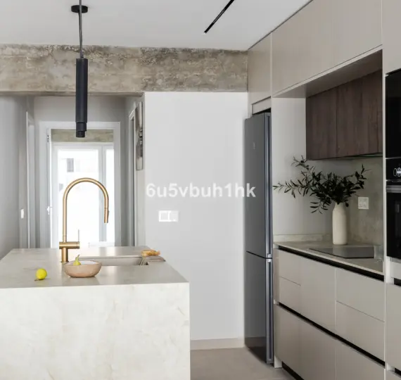 Таунхаус R5168527