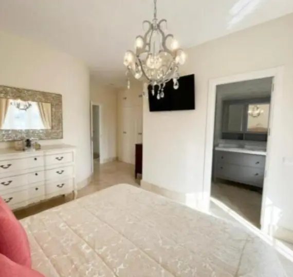 Продажа  отдельно стоящей виллы в San Roque