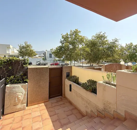 Detached villa R5138023