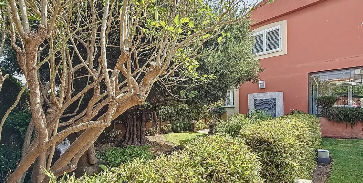 Продажа  отдельно стоящей виллы в Torre del Mar 21