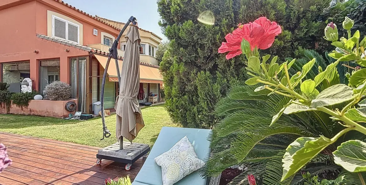 Продажа  отдельно стоящей виллы в Torre del Mar 32