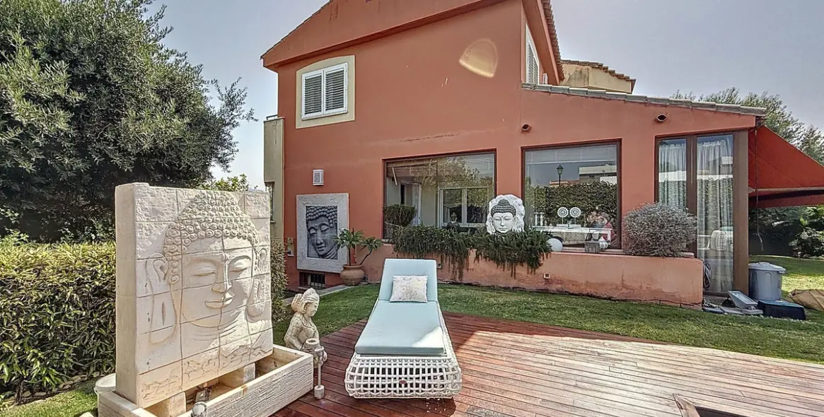 Продажа  отдельно стоящей виллы в Torre del Mar 33