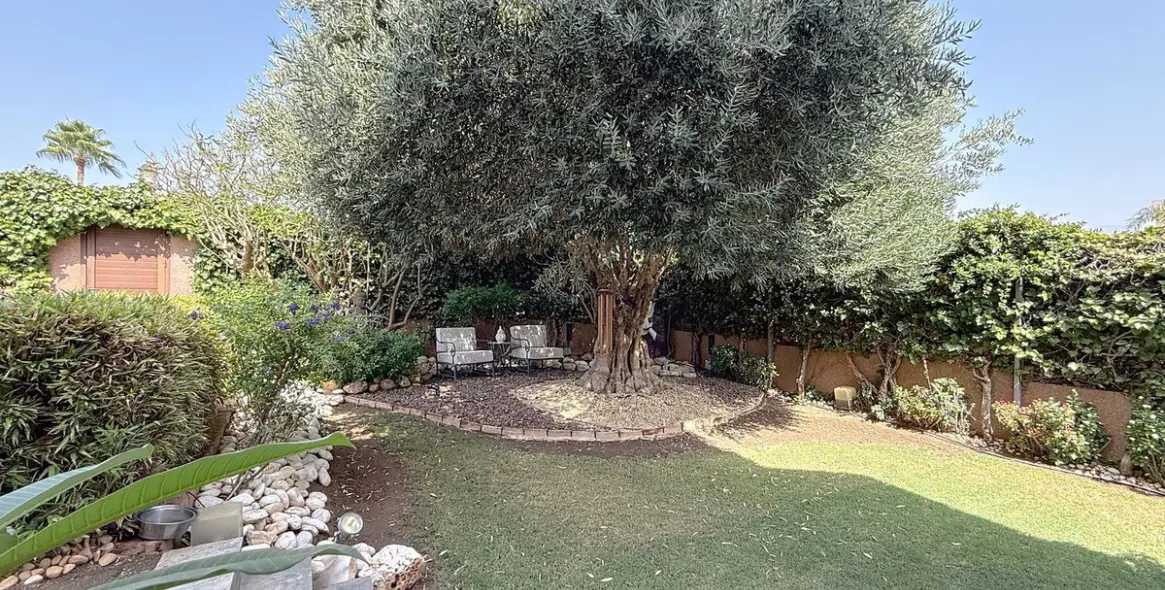 Продажа  отдельно стоящей виллы в Torre del Mar 35