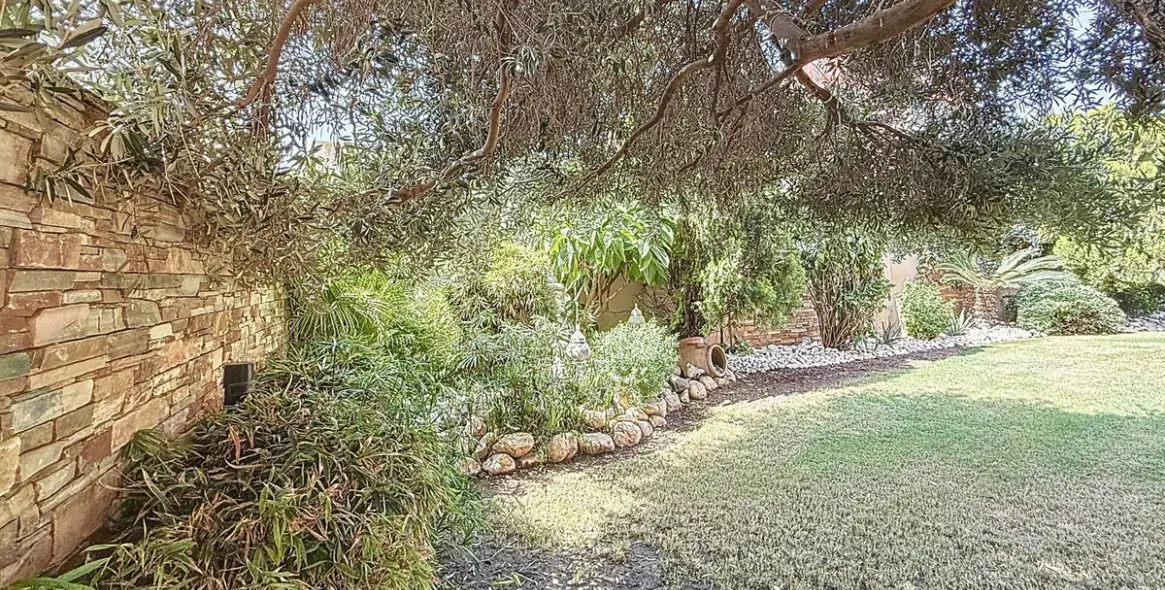 Продажа  отдельно стоящей виллы в Torre del Mar 46