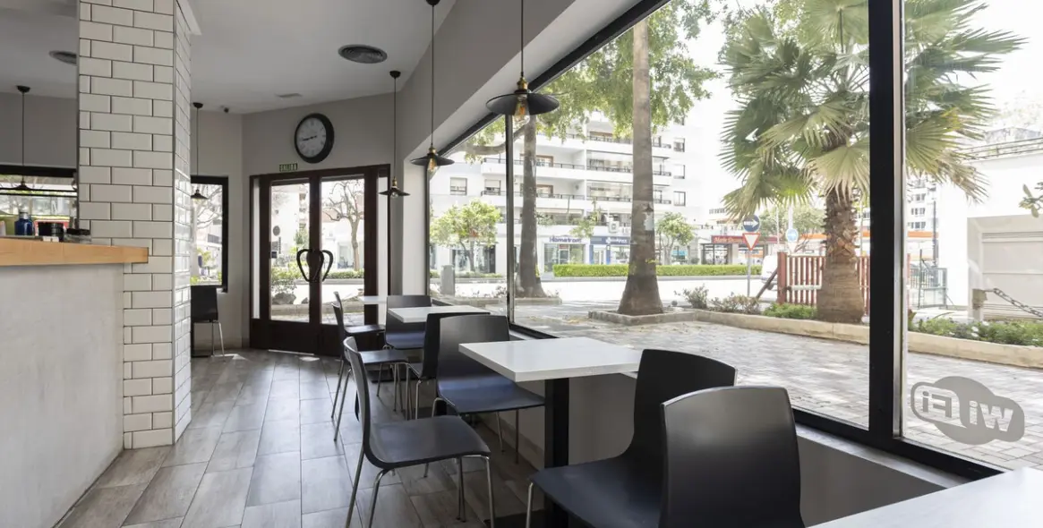 Sale of café in Marbella 1