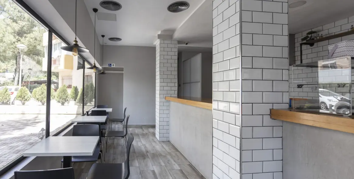 Sale of café in Marbella 6