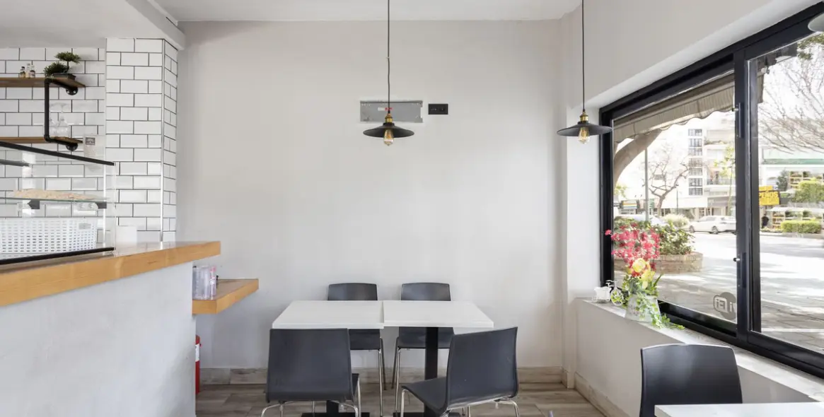 Sale of café in Marbella 9