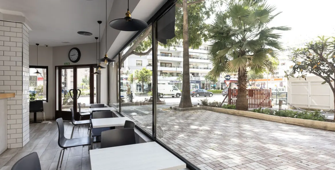 Sale of café in Marbella 11