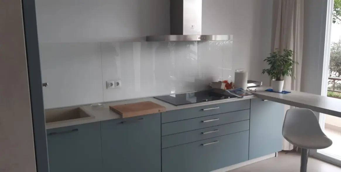 Sale of middle floor apartment in Estepona 5